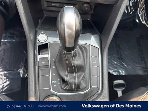 Used 2021 Volkswagen Tiguan SE image 16