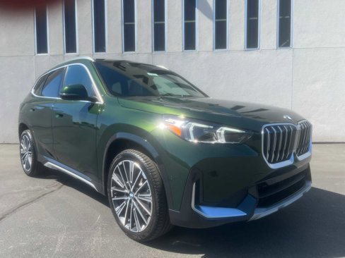 New 2025 BMW X1 xDrive28i w/ Premium Package image 3
