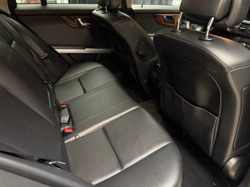 Used 2010 Mercedes-Benz GLK 350 4MATIC image 21