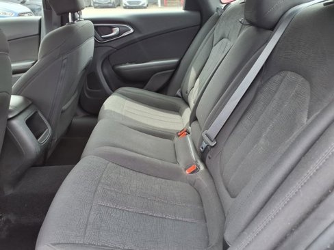 Used 2015 Chrysler 200 Limited w/ Spring Special Group image 7