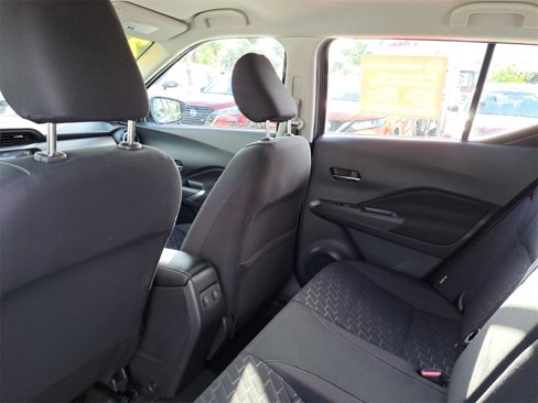 Certified 2023 Nissan Kicks SV image 8