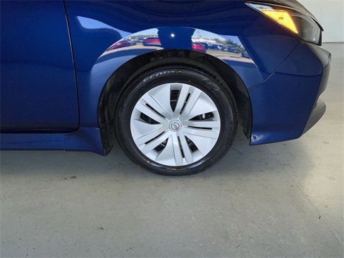 Certified 2024 Nissan Leaf S image 14
