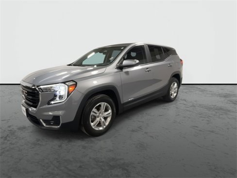 Used 2024 GMC Terrain SLE image 4