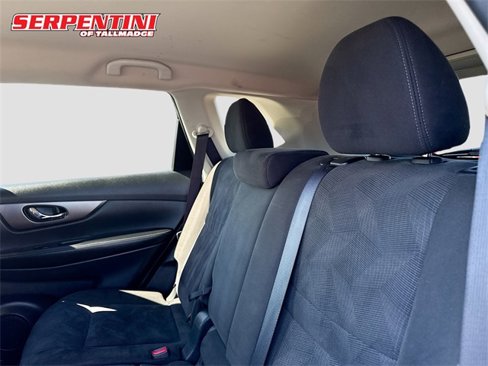 Used 2015 Nissan Rogue SV image 22
