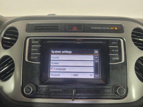 Used 2016 Volkswagen Tiguan S image 25