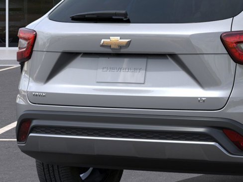 New 2025 Chevrolet Trax LT w/ Sunroof Package image 14