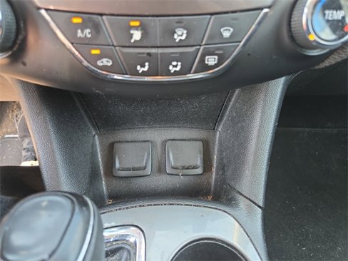 Used 2017 Chevrolet Cruze LT image 19