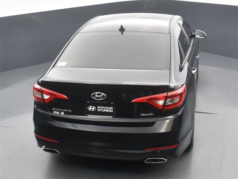 Used 2016 Hyundai Sonata Sport w/ Option Group 02 image 16