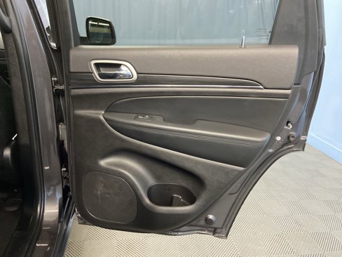 Used 2021 Jeep Grand Cherokee Limited image 44