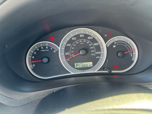 Used 2010 Subaru Impreza 2.5i Premium image 7
