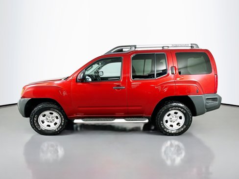 Used 2014 Nissan Xterra X image 4