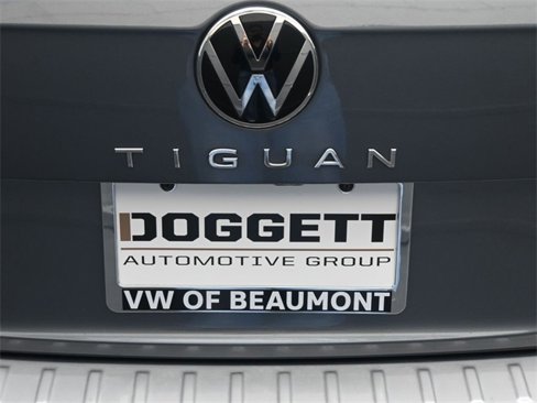 Used 2023 Volkswagen Tiguan S image 12