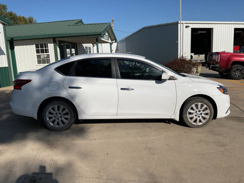 Used 2018 Nissan Sentra S image 2