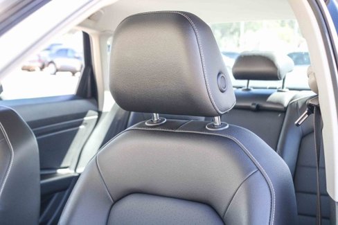 Used 2022 Volkswagen Jetta SE image 22
