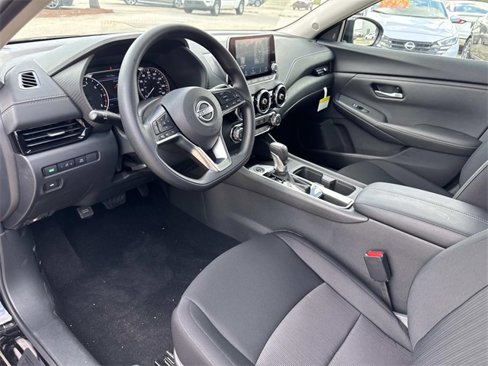 New 2025 Nissan Sentra SV image 9