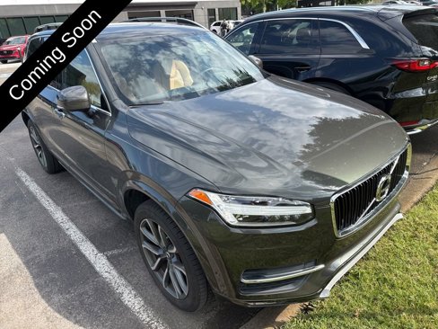 Used 2018 Volvo XC90 T5 Momentum w/ Convenience Package image 4