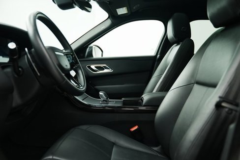 Used 2025 Land Rover Range Rover Velar Dynamic SE image 18