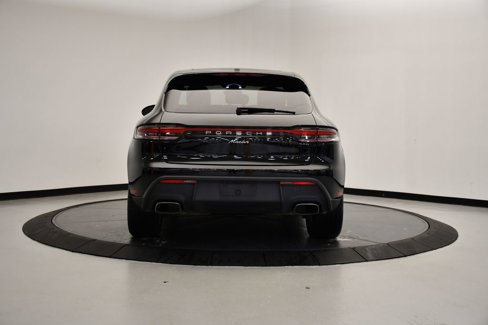 Used 2023 Porsche Macan Turbo image 6