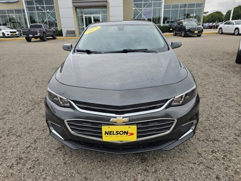 Used 2018 Chevrolet Malibu LT image 3