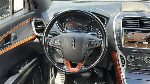 Used 2018 Lincoln MKX Reserve image 24