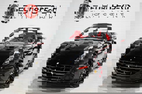 Used 2017 Ferrari California T image 4