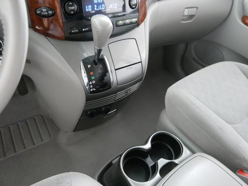 Used 2004 Toyota Sienna XLE image 24