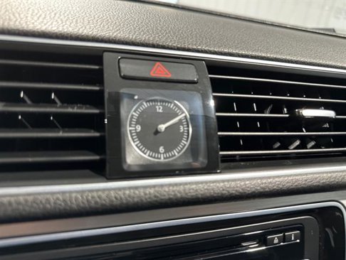 Used 2013 Volkswagen Passat 3.6 SE image 22