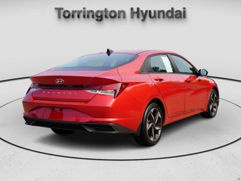 Certified 2023 Hyundai Elantra SEL w/ Convenience Package image 7