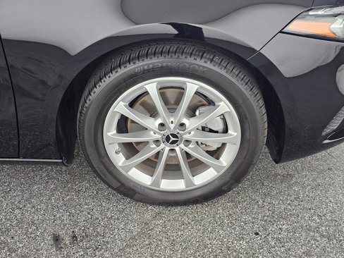 Used 2021 Mercedes-Benz A 220 image 9