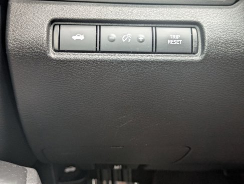 Used 2021 Nissan Altima 2.5 SR w/ SR Premium Package image 20