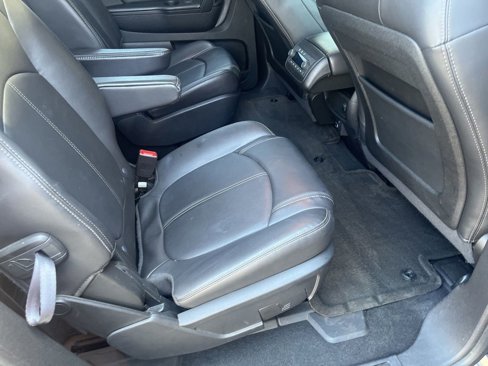Used 2017 Chevrolet Traverse LT image 33