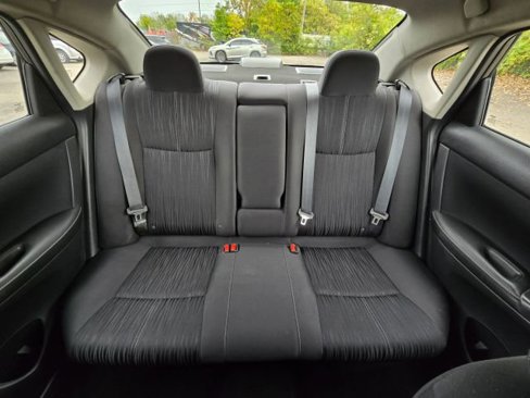 Used 2018 Nissan Sentra SV image 17