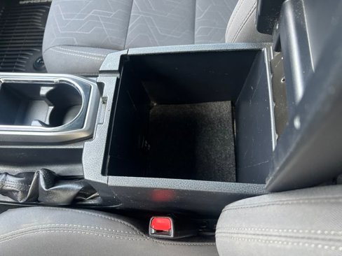 Used 2019 Toyota Tacoma TRD Sport image 27