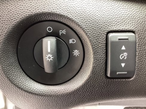Used 2019 Ford Fiesta SE image 11