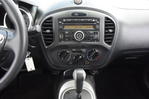 Used 2014 Nissan Juke S image 19