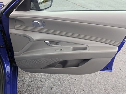 Used 2023 Hyundai Elantra SEL w/ Convenience Package image 34