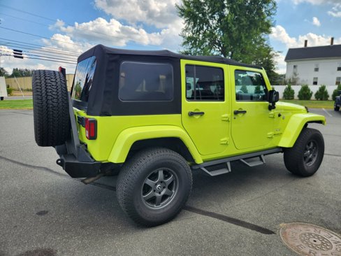 Used 2016 Jeep Wrangler Unlimited Sahara image 18