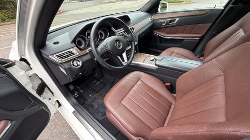 Used 2014 Mercedes-Benz E 350 Sedan image 32