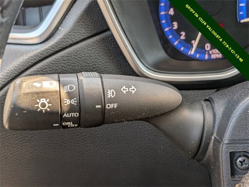 Used 2022 Toyota Corolla Cross XLE image 26