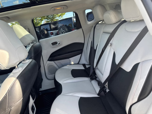 Used 2020 Jeep Compass Limited image 32