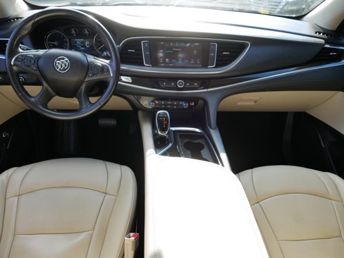 Used 2019 Buick Enclave Essence image 10