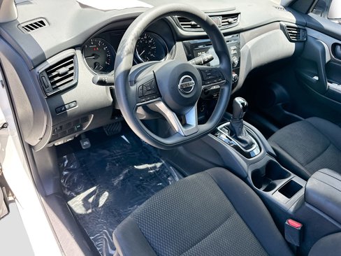 Certified 2017 Nissan Rogue Sport S image 9