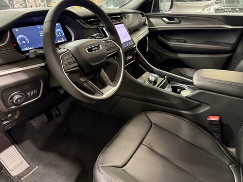 New 2025 Jeep Grand Cherokee Limited image 20