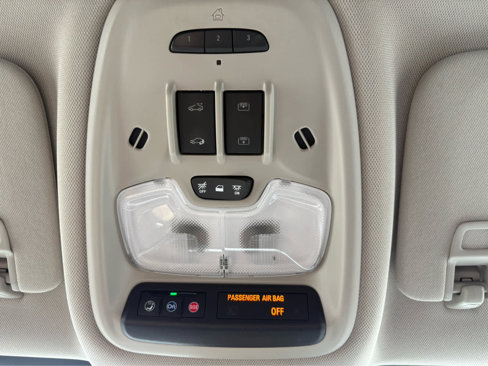 Used 2020 Buick Encore GX Essence w/ Experience Buick Package image 40