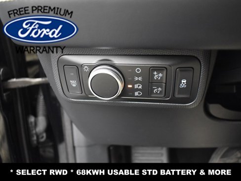 Used 2021 Ford Mustang Mach-E Select image 16