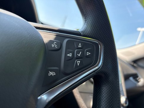 Used 2023 Chevrolet Malibu LT image 15