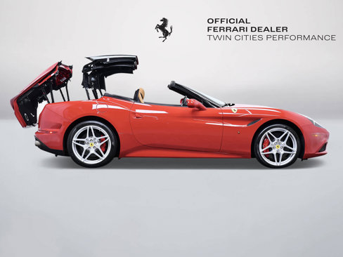 Certified 2017 Ferrari California T image 8