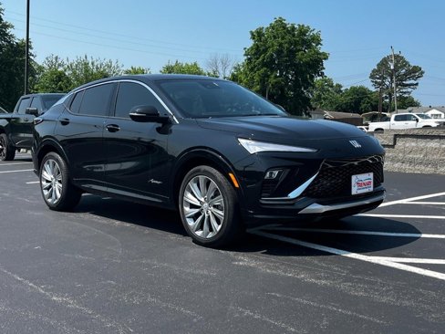 Used 2024 Buick Envista Avenir image 2