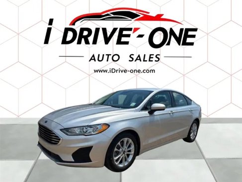 Used 2019 Ford Fusion SE image 1