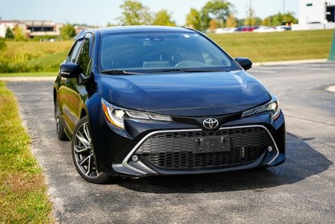 Used 2019 Toyota Corolla XSE image 2